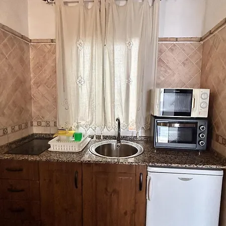 Apartment Cerca De La Playa Con Terraza Y Aire Acondicionado - Es-180-16 *